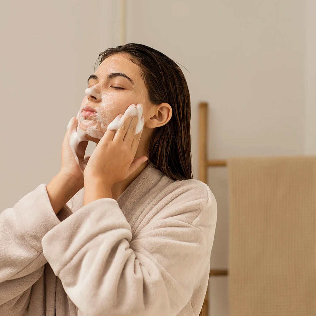 DETOXIFIER Foam with model 2