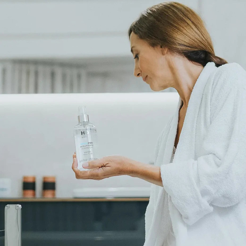 DETOXIFIER Micellar Water with model